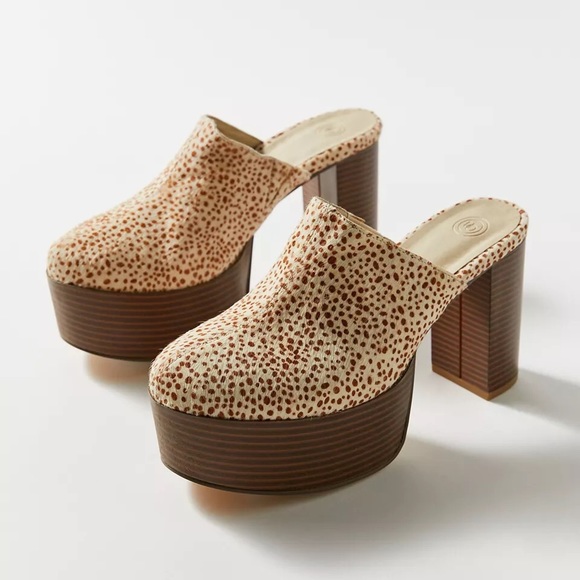 URBAN OUTFITTERS Ellie Platform Mule - Picture 2 of 4